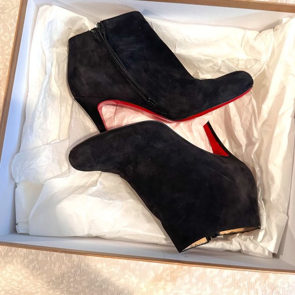 Louboutins- Black Suede- CHIC